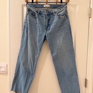 FREE SHIPPING Size 8 Abercrombie Baggy Low Rise Jeans